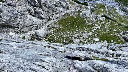 Monte Ciarido, Marmarole, Dolomiti, Andrea Gremes, Mattia Colmagro - Mattia Colmagro sul primo tiro di 'Via Giannina' al Monte Ciarido, Marmarole Orientali, Dolomiti (Mattia Colmagro, Andrea Gremes 13/08/2024)