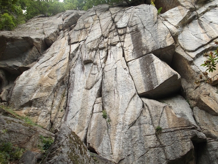 Wonderland - Wonderland, the new trad crag at Oncino in Piemonte