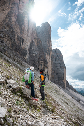 Dani Arnold, Simon Gietl, Dolomiti di Sesto, SextenDoloExtrem, Cima Una, Croda dei Toni, Cima Grande di Lavaredo - Dani Arnold e Simon Gietl durante il loro progetto 'SextenDoloExtrem', ovvero Cima Una, Croda dei Toni, Cima Grande di Lavaredo in giornata il 09/08/2024