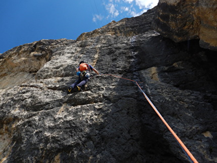 Piccolo Lagazuoi, Dolomiti, Walter Polidori - La via 'Odio la Guerra' al Piccolo Lagazuoi, Dolomiti: L5