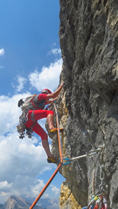 Piccolo Lagazuoi, Dolomiti, Walter Polidori - La via 'Odio la Guerra' al Piccolo Lagazuoi, Dolomiti: L6, partenza