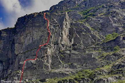 Vallone de Sea - Vallone di Sea: il Trono Osiride e il tracciato della via 'Alice nel vallone delle meraviglie'