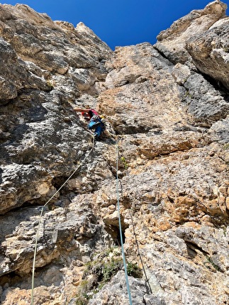 Nasim Eshqi, Sina Heidari - The first ascent of 'Woman, Life, Freedom' on Rosengarten / Catinaccio, Dolomites (Arianna Capra, Nasim Eshqi, Sina Heidari, Gianni Trepin 25/09/2023)