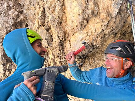 Nasim Eshqi, Sina Heidari - The first ascent of 'Woman, Life, Freedom' on Rosengarten / Catinaccio, Dolomites (Arianna Capra, Nasim Eshqi, Sina Heidari, Gianni Trepin 25/09/2023)