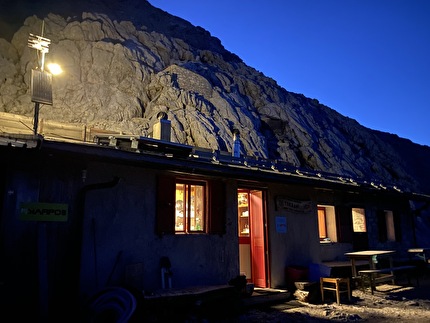 Civetta Dolomiti Via Normale - Rifugio Torrani al Civetta, Dolomiti