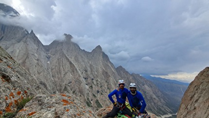 Pamir Pyramid, Karavshin valley, Ak-su, Pamir Alai, Kyrgyzstan, Papa Ionut, Alex Manoliu - Papa Ionut and Alex Manoliu on the top of 'Pamir Rainy Avenue' on Pamir Pyramid, Karavshin, Ak-su, 07/2024