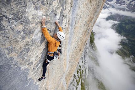 Katherine Choong Zahir, Wenden, Svizzera - La climber svizzera Katherine Choong realizza la prima salita femminile di Zahir (8b+, 300m) a Wenden, Svizzera, 02/09/2024