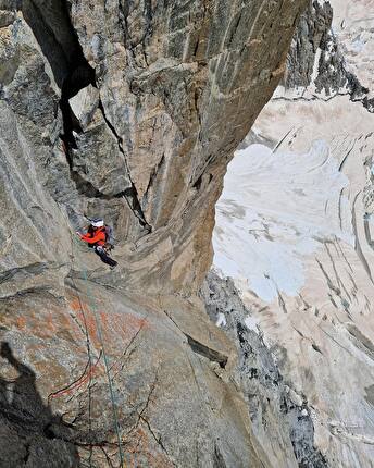 Divine Providence, Monte Bianco, François Cazzanelli, Giuseppe Vidoni - Divine Providence (Monte Bianco) in giornata per François Cazzanelli e Giuseppe Vidoni (25/07/2024)