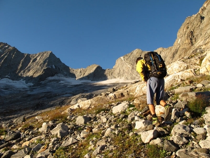 150 anni prima salita del Picco Glorioso - Monte Disgrazia - Verso il Passo di Mello