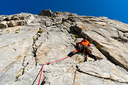 Nuove vie d'arrampicata nella Valle di Grebaje in Montenegro