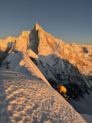 Mt Pholesobi, Nepal, Hidesuke Taneishi, Hiroki Yamamoto - L'apertura di 'North Face Direct' su Mt Pholesobi (6652m) in Nepal (Hidesuke Taneishi, Hiroki Yamamoto 2024)