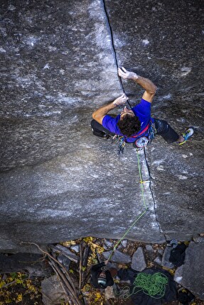 Jacopo Larcher Magic Line - Jacopo Larcher climbing 'Magic Line' in Yosemite, November 2024