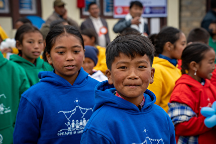 Nepal, Cala Cimenti, Erika Siffredi - L'inaugurazione della scuola in ricordo di Cala Cimenti a Pattale in Nepal, ottobre 2024