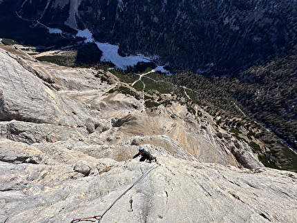 Bello Bellissimo, Col Bechei, Dolomiti, Josef Hilpold - L'apertura di 'Bello Bellissimo' al Col Bechei, Dolomiti (Josef Hilpold, Franzi Taferner 2024)
