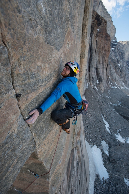 Baffin Island - Baffin Island 2012: Iker Pou on The Door