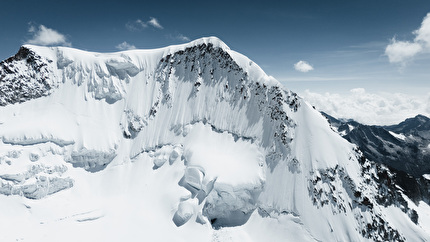 Nevado Chachacomani, Bolivia, Andri Bieger, Martin Kogler, Valentin Werner-Tutschku - Nevado Chachacomani, Bolivia, sciata il 24/04/2024 da Andri Bieger, Martin Kogler, Valentin Werner-Tutschku
