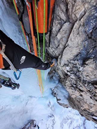 Val di Enghe, Christian Casanova, Marco Ronchi, Lorenzo Zanella - The first ascent of ‘I 3 Orchi’ in Val di Enghe (Christian Casanova, Marco Ronchi, Lorenzo Zanella 01/2025)