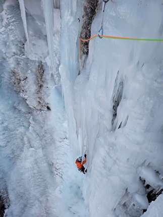 Val di Enghe, Christian Casanova, Marco Ronchi, Lorenzo Zanella - The first ascent of ‘I 3 Orchi’ in Val di Enghe (Christian Casanova, Marco Ronchi, Lorenzo Zanella 01/2025)