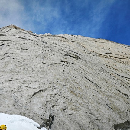 CAI Eagle Team Patagonia 2025, Cerro Pier Giorgio, Gringos Locos - CAI Eagle Team Patagonia 2025: sulla parete nordovest del Cerro Piergiorgio (Matteo Della Bordella, Dario Eynard,  Mirco Grasso 02/2025)