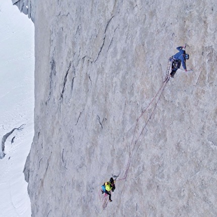 CAI Eagle Team Patagonia 2025, Cerro Pier Giorgio, Gringos Locos - CAI Eagle Team Patagonia 2025: sulla parete nordovest del Cerro Piergiorgio (Matteo Della Bordella, Dario Eynard,  Mirco Grasso 02/2025)