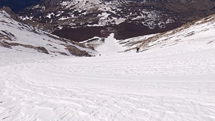 Monte Amaro Maiella scialpinismo - Monte Amaro Maiella: la Rava della Giumenta Bianca, la classica gita di scialpinismo della Maiella