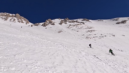 Monte Amaro Maiella scialpinismo - Monte Amaro Maiella: la Rava della Giumenta Bianca, la classica gita di scialpinismo della Maiella