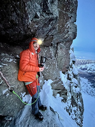 Sagwand, Valsertal, Austria, Simon Gietl, Martin Sieberer - The second winter ascent of 'Schiefer Riss' on Sagwand, Valsertal, Austria (Simon Gietl, Martin Sieberer 23-24/02/2025)