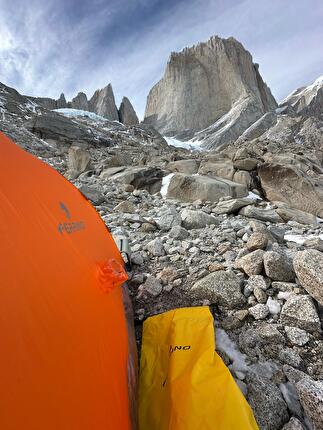 CAI Eagle Team Patagonia 2025, Cerro Pier Giorgio, Gringos Locos - CAI Eagle Team Patagonia 2025: Matteo Della Bordella, Dario Eynard e Mirco Grasso in azione sulla nord-ovest del Cerro Piergiorgio