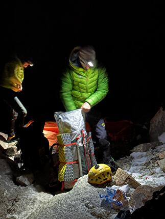 CAI Eagle Team Patagonia 2025, Cerro Pier Giorgio, Gringos Locos - CAI Eagle Team Patagonia 2025: Matteo Della Bordella, Dario Eynard e Mirco Grasso in azione sulla nord-ovest del Cerro Piergiorgio