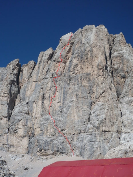 AlexAnna: la via di Larcher alla sud della Marmolada secondo Matteo Della Bordella