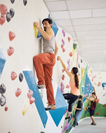 Intellighenzia Project Padova - The climbing wall Intellighenzia Project in Padova