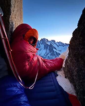 Dent du Requin, Mont Blanc, Tom Livingstone, Rob Smith - The first ascent of 'Shark Attack' on Dent du Requin in the Mont Blanc massif (Tom Livingstone, Rob Smith 4-6/03/2025)