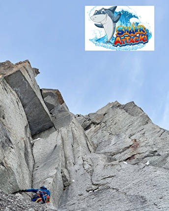 Dent du Requin, Mont Blanc, Tom Livingstone, Rob Smith - The first ascent of 'Shark Attack' on Dent du Requin in the Mont Blanc massif (Tom Livingstone, Rob Smith 4-6/03/2025)