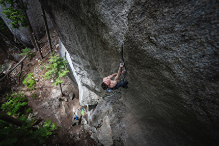 Reel Rock The Cobra and the Heart - Didier Berthod sulla leggendaria 'Cobra Crack' a Squamish, in Canada