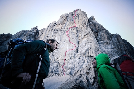  Hansjörg Auer and Much Mayr free L'ultimo dei paracadutisti on Marmolada