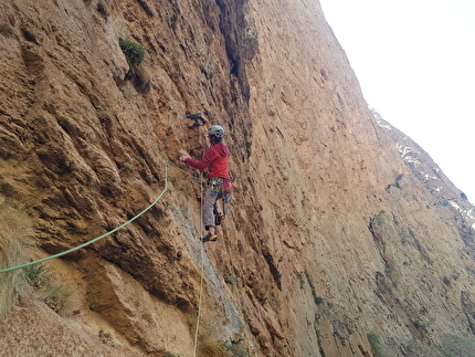 Morocco Taghia Gorge - The first ascent of 'Testa o Croce' on Taoujdad in the Taghia Gorge, Morocco (Luca Caldini, Lorenzo Gadda 04/2024)
