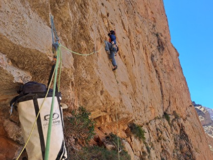 Morocco Taghia Gorge, Luca Caldini, Lorenzo Gadda - The first ascent of 'Testa o Croce' on Taoujdad in the Taghia Gorge, Morocco (Luca Caldini, Lorenzo Gadda 04/2024)