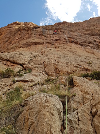 Morocco Taghia Gorge, Luca Caldini, Lorenzo Gadda - The first ascent of 'Testa o Croce' on Taoujdad in the Taghia Gorge, Morocco (Luca Caldini, Lorenzo Gadda 04/2024)