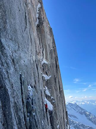 Pioda di Sciora, Punta Pioda, Filippo Sala, Roger Schäli, Silvan Schüpbach - The first ascent of 'Luce e Tenebre' on the north face of Pioda di Sciora / Punta Pioda in Switzerland (Filippo Sala, Roger Schäli, Silvan Schüpbach 06-09/03/2025)