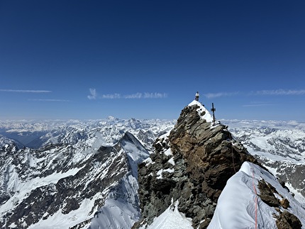 Eiger, Matterhorn, Grandes Jorasses, Benjamin Védrines, Léo Billon - Matterhorn Schmid Route (Benjamin Védrines, Léo Billon 09/04/2025)