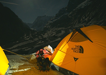 Eiger, Matterhorn, Grandes Jorasses, Benjamin Védrines, Léo Billon - Grandes Jorasses Colton-McIntyre (Benjamin Védrines, Léo Billon 11/04/2025)