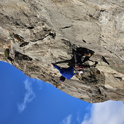 Rombi di Donnas, Valle d’Aosta, Mario Ogliengo - Alessandro Bellini su 'Buddy Holly' (7b) ai Rombi di Donnas in Valle d’Aosta