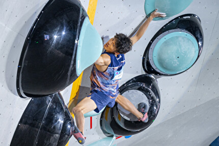 Boulder World Cup 2025 Keqiao - Sorato Anraku wins the first stage of the Boulder World Cup 2025 at Keqiao, China