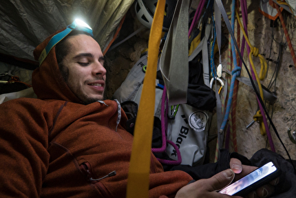 Verdon, Mingus, Claudio Martoglio - 'Mingus' nel Verdon: riposo serale sul portaledge
