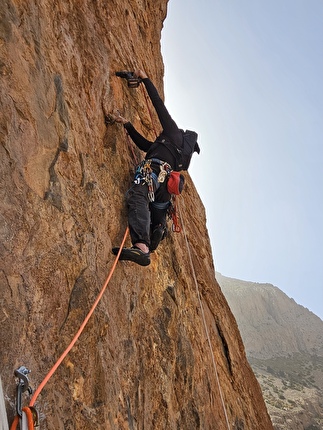 Taghia, Morocco, Jebel Oujdad, Ion Gurutz Lazkoz, Iker Pou - The first ascent of 'Euskal Dantza' on the south face of Jebel Oujdad at Taghia in Morocco (Ion Gurutz Lazkoz, Iker Pou 04/2025)