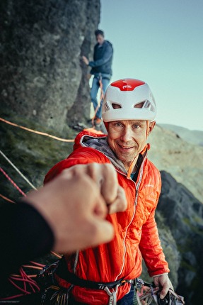 Adam Ondra - Adam Ondra sale in stile flash 'Lexicon' (E11 7a) a Pavey Ark in Inghilterra