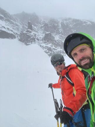 Cima Busazza, Presanella, Emanuele Andreozzi, Fabio Tamanini - L'apertura di 'Maledetta Primavera' sulla parete nord della Cima Busazza (Emanuele Andreozzi, Fabio Tamanini, 14/04/2025)