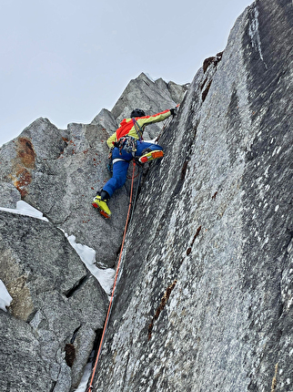 Cima Busazza, Presanella, Emanuele Andreozzi, Fabio Tamanini - L'apertura di 'Maledetta Primavera' sulla parete nord della Cima Busazza (Emanuele Andreozzi, Fabio Tamanini, 14/04/2025)