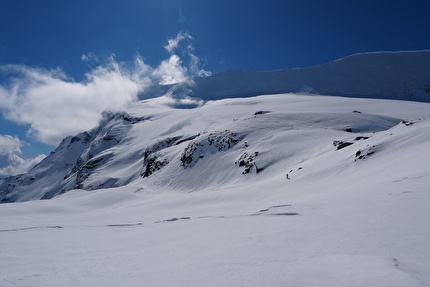 Crossalps - La traversata delle Alpi - Crossalps - La traversata delle Alpi: tappa 17, Val Formazza - Saas Fee 27-30/04/2025
