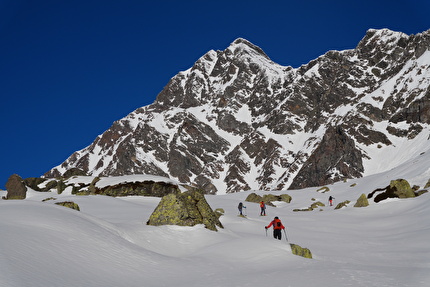 Crossalps - La traversata delle Alpi - Crossalps - La traversata delle Alpi: tappa 17, Val Formazza - Saas Fee 27-30/04/2025